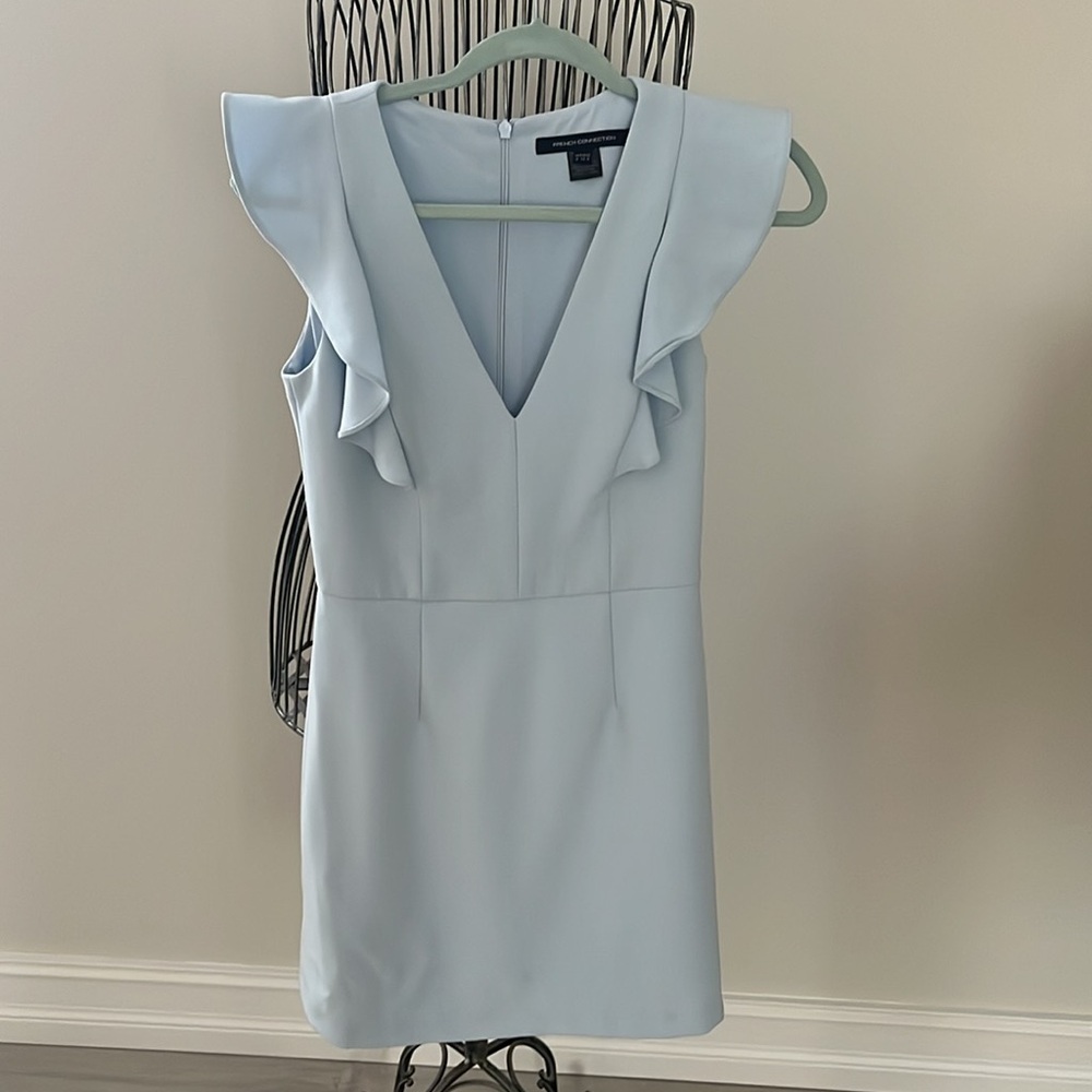 French Connection Whisper Ruffle V Neck Dress with ruffle detailing.  Size 4. - Picture 5 of 6